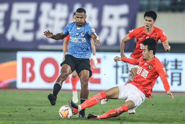 严子怡、冯彬双双获世界田联钻石联赛年度冠军